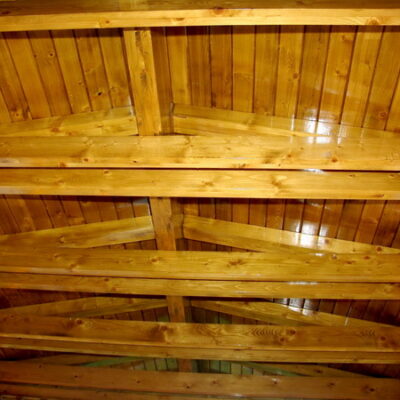 Amenajari exterioare din lemn copertine filigorii pergole